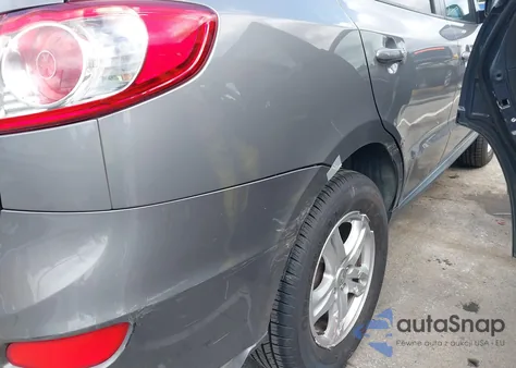 2010 Hyundai Santa Fe Gls z USA, uszkodzony, nr VIN 5NMSG3AB9AH364991